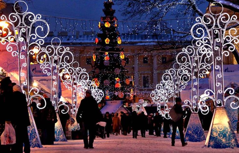 Thème du défi du mois de décembre :  “La ville à Noël “