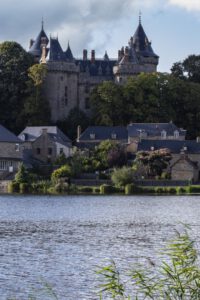 COMBOURG